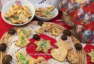 BISCOTTI DELLE FESTE: DOLCI EMOZIONI