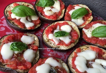 PIZZETTE DI MELANZANA, ANTIPASTO PER TUTTI