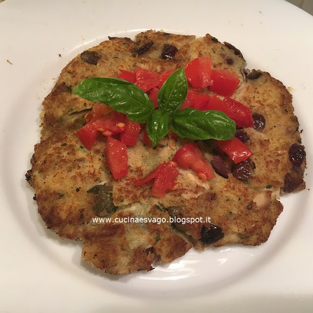 TORTINO DI PATATE CON OLIVE, CAPPERI E SGOMBRO