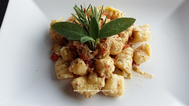 GNOCCHI DI COUS-COUS CON SUGO DI BELGA E PANCETTA