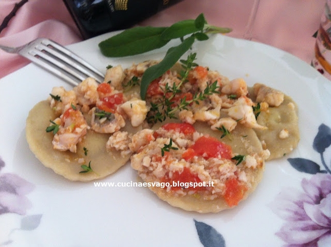 RAVIOLI DI RICOTTA E PESTO DI SALVIA: RAFFINATI !