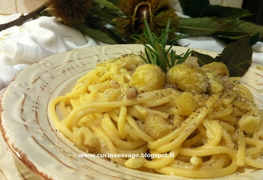 SPAGHETTI CON CASTAGNE E LARDO