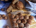 PANINI NERI AI CEREALI E NOCI, GUSTO E SAPORE