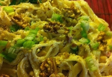 TAGLIATELLE CON RICOTTA, SEDANO E NOCI