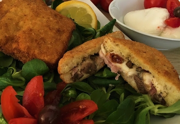 MOZZARELLA IN CARROZZA RIPIENA RICCA DI GUSTO