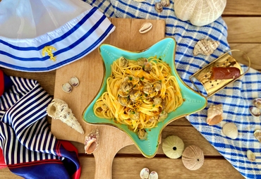 PASTA ALLE VONGOLE E BOTTARGA: PIATTO DI MARE