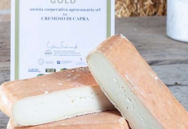 WORLD CHEESE AWARD: IL CREMOSO DI CAPRA DE L’AGRICOLA E’ MEDAGLIA D’ORO
