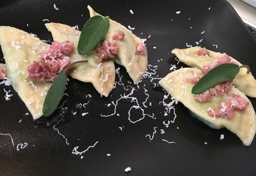 RAVIOLI RIPIENI DI RICOTTA E BROCCOLETTO