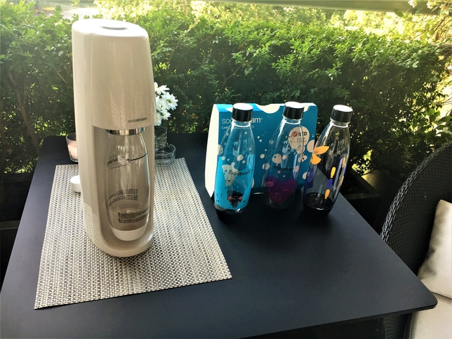 F**K PLASTIC BOTTLES: SODASTREAM CHALLENGE