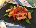 SEMPLICE PASTA GUSTOSA CON LUGANEGA E PEPERONI