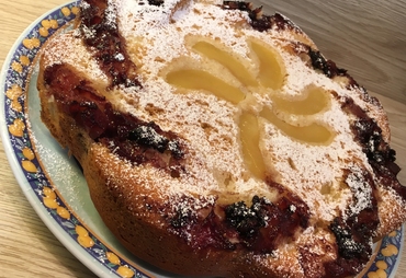 TORTA DI MELE E COMPOSTA DI FRUTTI DI BOSCO