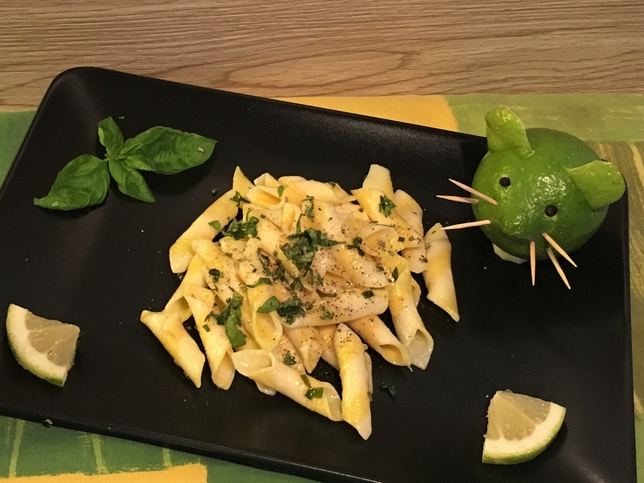 PASTA AL LIMONE E MIX DI ERBE AROMATICHE