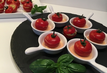 POMODORINI CON CREMA DI PANE SAPORITA E LARDO