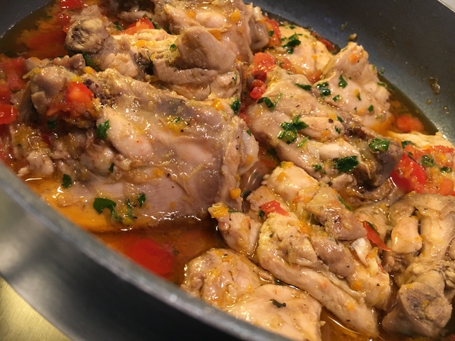 POLLO SPEZIATO AL SUGO, MORBIDO E SAPORITO