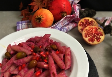 PASTA CON PESTO DI CAVOLO ROSSO, GUSTO INTENSO