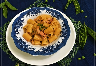 PASTA CON SEPPIA E PISELLI: CLASSICA BONTA’
