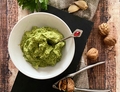 PESTO DI SEDANO E NOCI: RICETTA VELOCE E BUONA