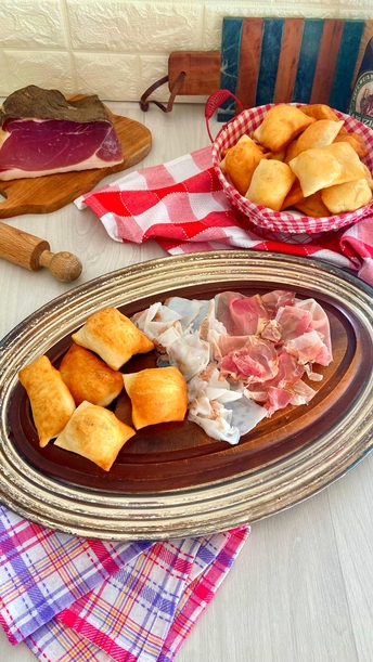 COME FARE LO GNOCCO FRITTO: RICETTA ORIGINALE