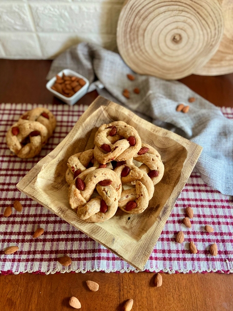 TARALLI NAPOLETANI SUGNA E PEPE: FRIABILI E CROCCANTI