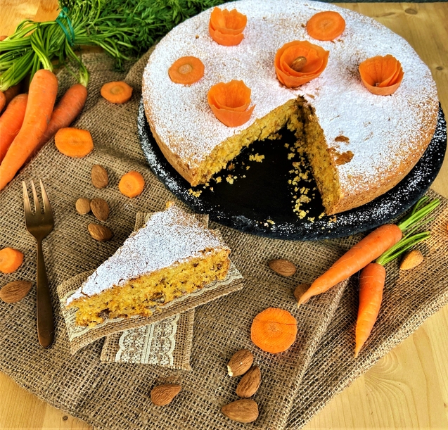TORTA DI CAROTE E MANDORLE, SOFFICE DELIZIA