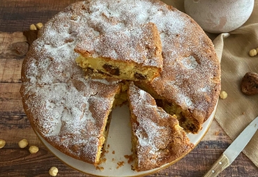 RICETTA TORTA DI MELE CON FICHI E NOCCIOLE