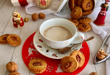 RICETTA BISCOTTI DI NATALE ALLE NOCI DA REGALARE