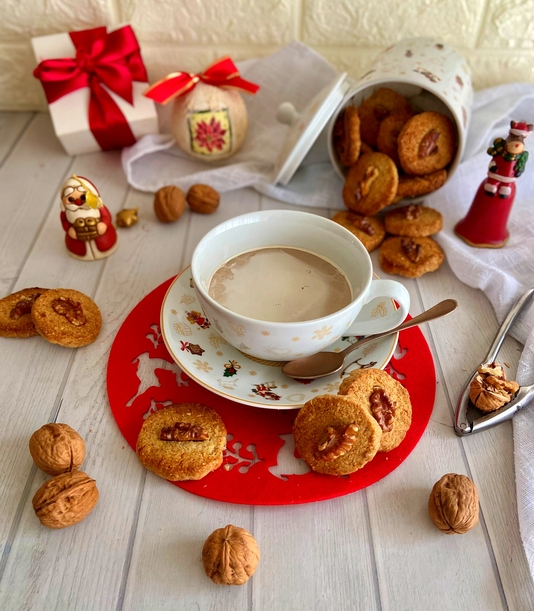 RICETTA BISCOTTI DI NATALE ALLE NOCI DA REGALARE