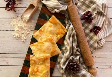 FOCACCIA AL FORMAGGIO: IRRESISTIBILE DELIZIA!