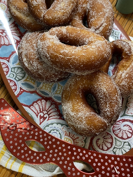 GRAFFE DI CARNEVALE: MORBIDE DOLCEZZE DA GUSTARE