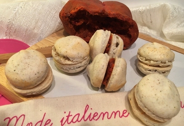 MACARONS CON ‘NDUJA O COMPOSTA DI UVA SPINA