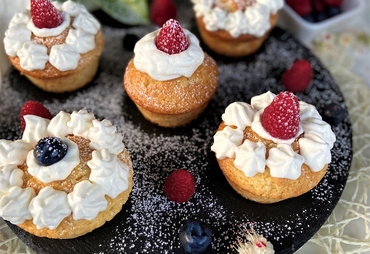 MUFFIN CON PANNA PER LA FESTA DELLA MAMMA