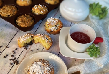 MUFFIN ALLE PRUGNE  E GOCCE DI  CIOCCOLATO