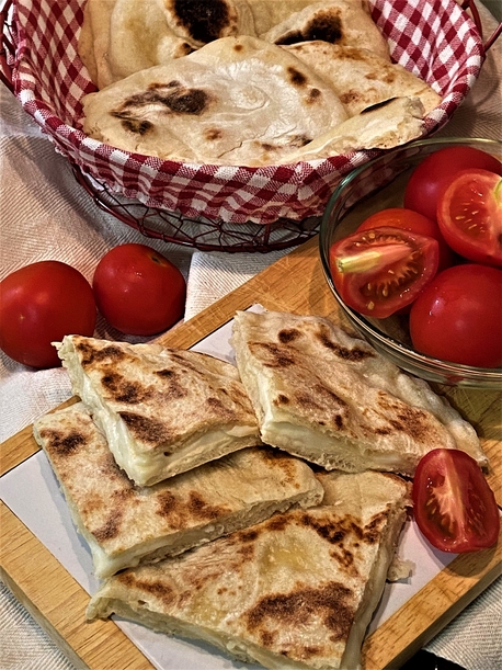 PANE NAAN: PANE INDIANO MORBIDO E GUSTOSO