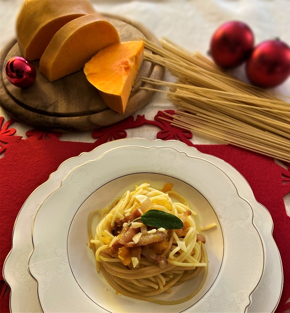 SPAGHETTI CON ZUCCA E GUANCIALE: PRIMO DA SOGNO!