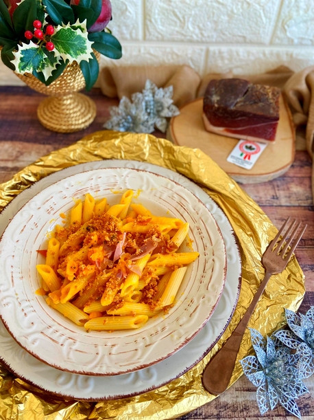 PASTA CON ZUCCA, SPECK E PANE CROCCANTE