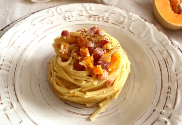 PASTA CON ZUCCA E PANCETTA: CONTRASTO DI SAPORI