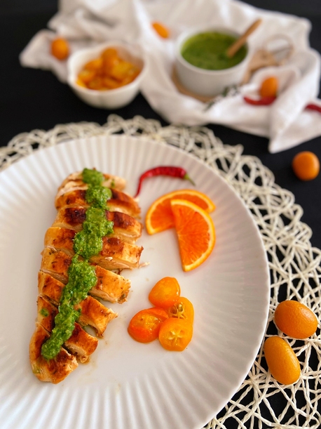 PETTO DI POLLO ALLA GRIGLIA CON SALSA CHIMICHURRI