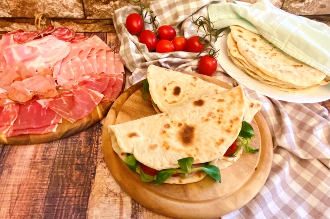 PIADINA ROMAGNOLA, STREET FOOD PER ECCELLENZA