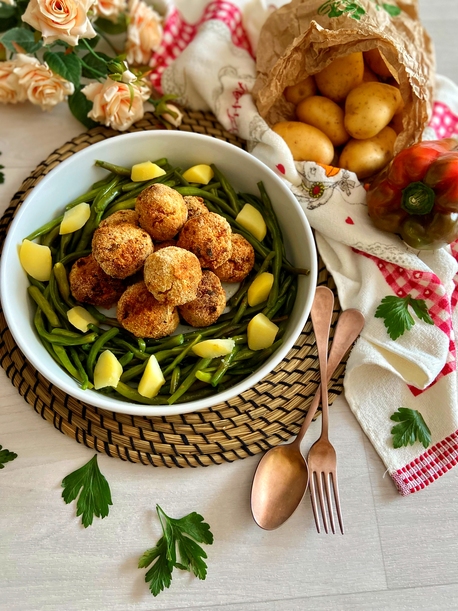 POLPETTE IN FRIGGITRICE AD ARIA GUSTOSE