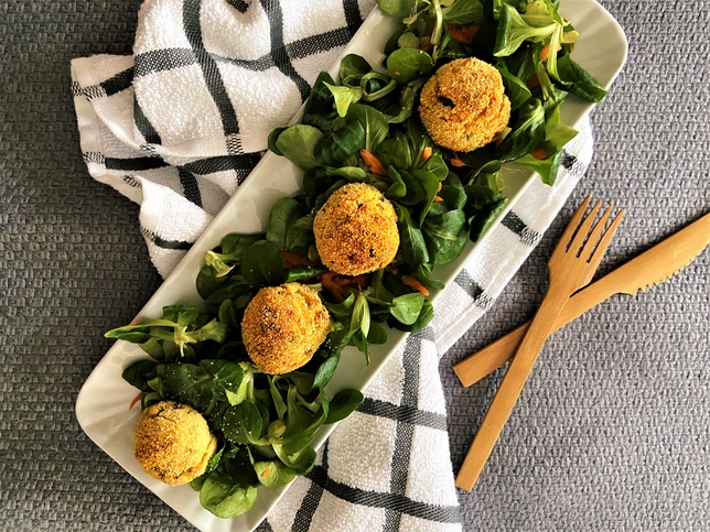 POLPETTE DI RICOTTA E TONNO: UNA TIRA L’ALTRA