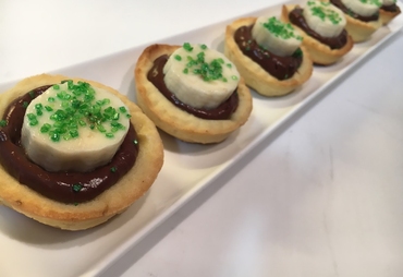 TARTELLETTE ALLA CREMA AL CIOCCOLATO E BANANA