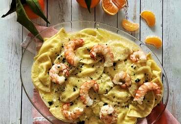 RAVIOLI FATTI IN CASA AI GAMBERI E STRACCIATELLA