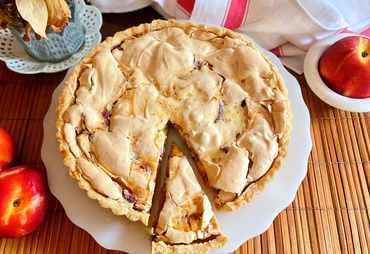 Crostata di pesche con pastafrolla friabile