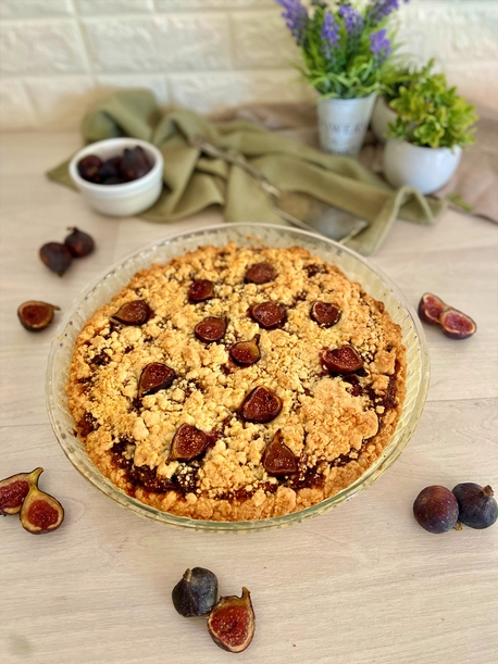 TORTA SBRICIOLATA CON FICHI: DOLCE RUSTICO