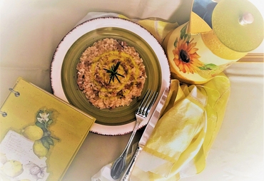 RISOTTO CON SALSICCIA E CREMA DI PEPERONE: