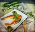 SALMONE CON ZUCCHINE PICCANTI, RICETTA RAPIDA