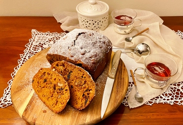 TORTA DI NOCI E PRUGNE SECCHE SENZA BURRO
