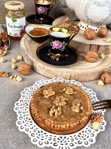 CROSTATA DI NOCI E MARMELLATA DI ARANCE AMARE