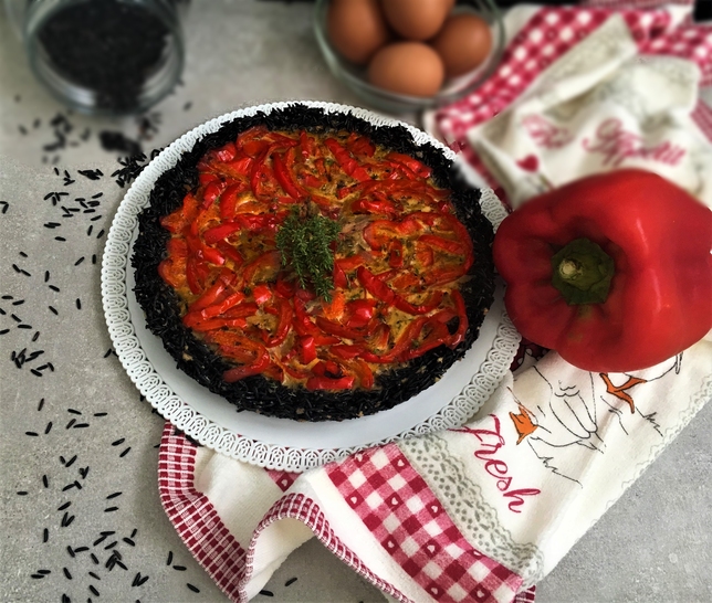TORTA DI RISO NERO ARTEMIDE E PEPERONI