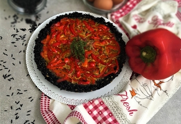 TORTA DI RISO NERO ARTEMIDE E PEPERONI